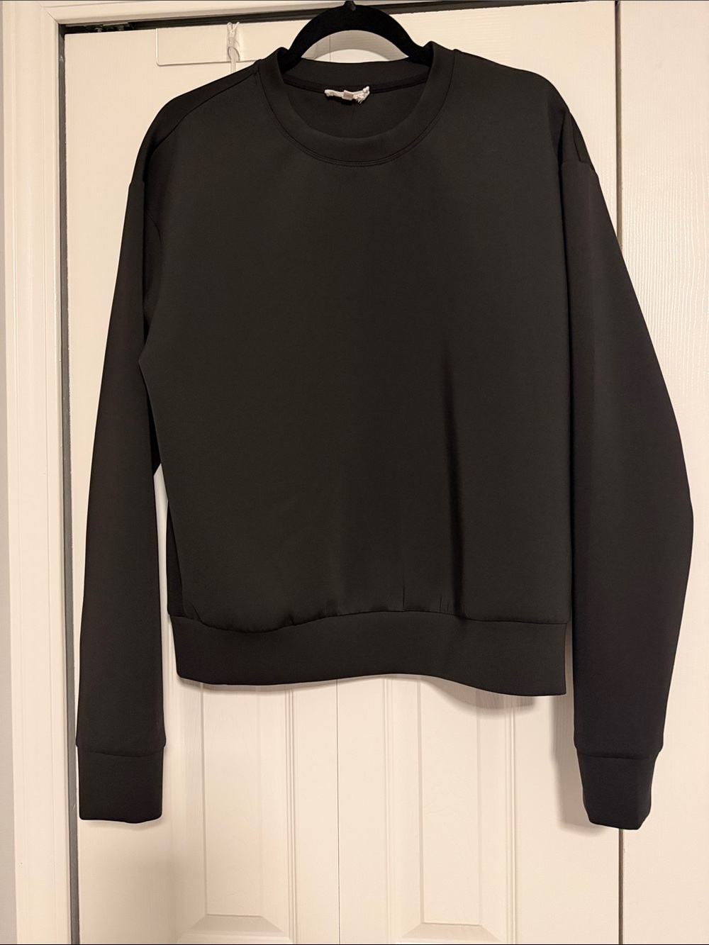 Good American Black Crewneck Sweatshirt